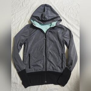 Ivivva By Lululemon Gray and Black Hooded Jacket Girl 14